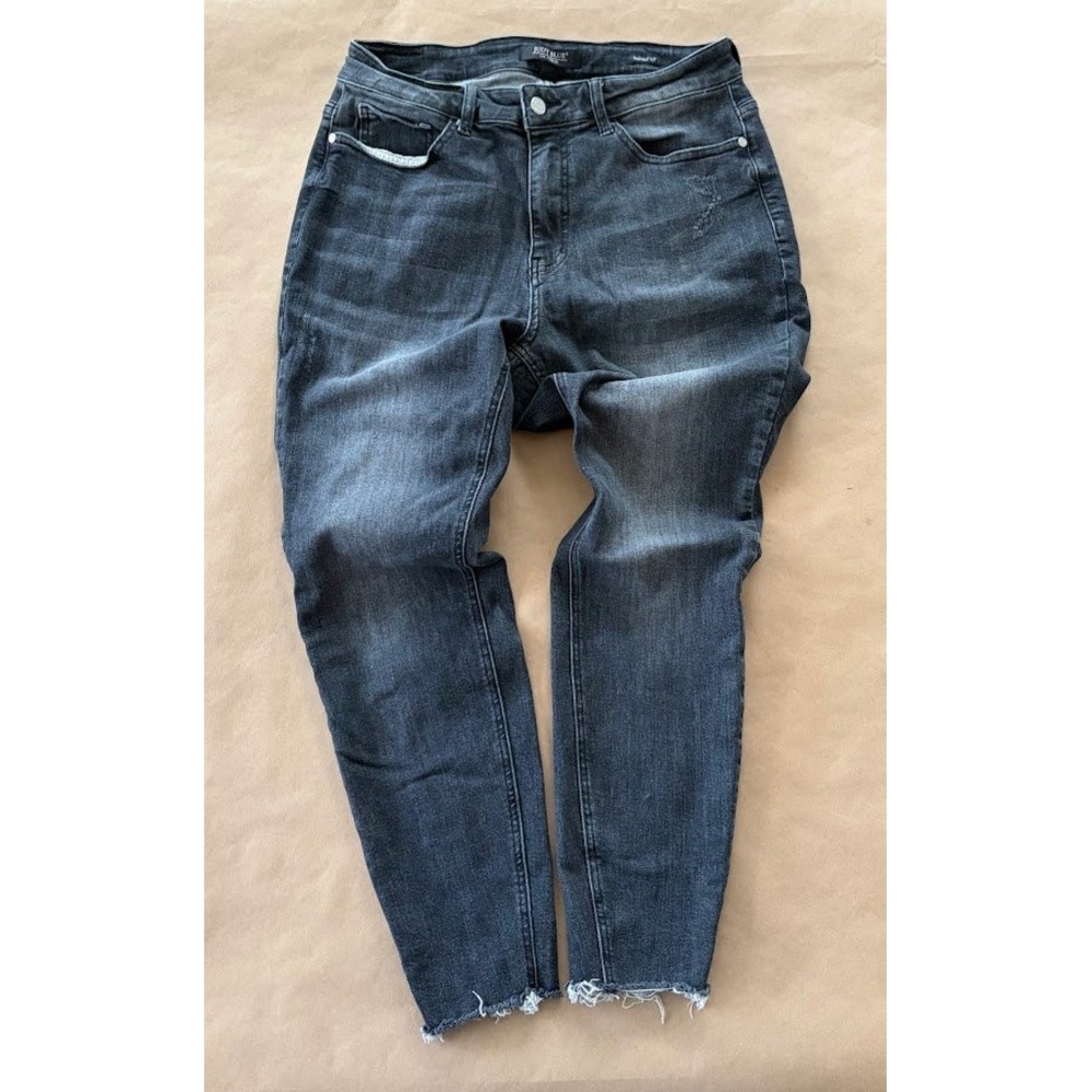 Judy Blue Jeans Black Skinny Fit Distressed Frayed Hem Womens Size 14W Grunge